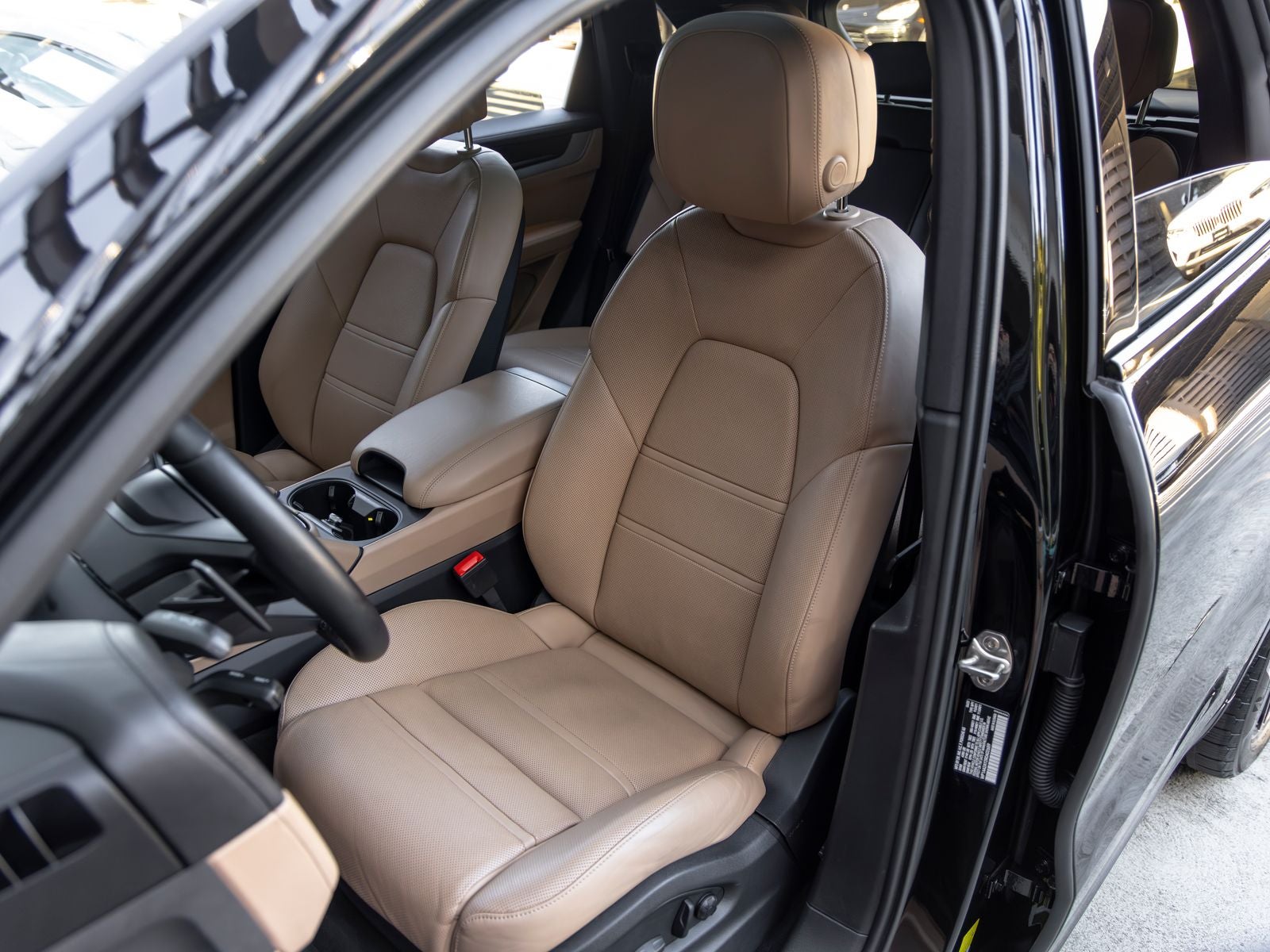 2024 Porsche Cayenne Base