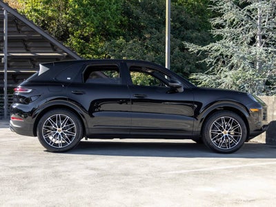 2024 Porsche Cayenne Base