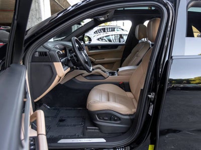 2024 Porsche Cayenne Base
