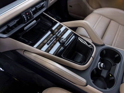 2024 Porsche Cayenne Base