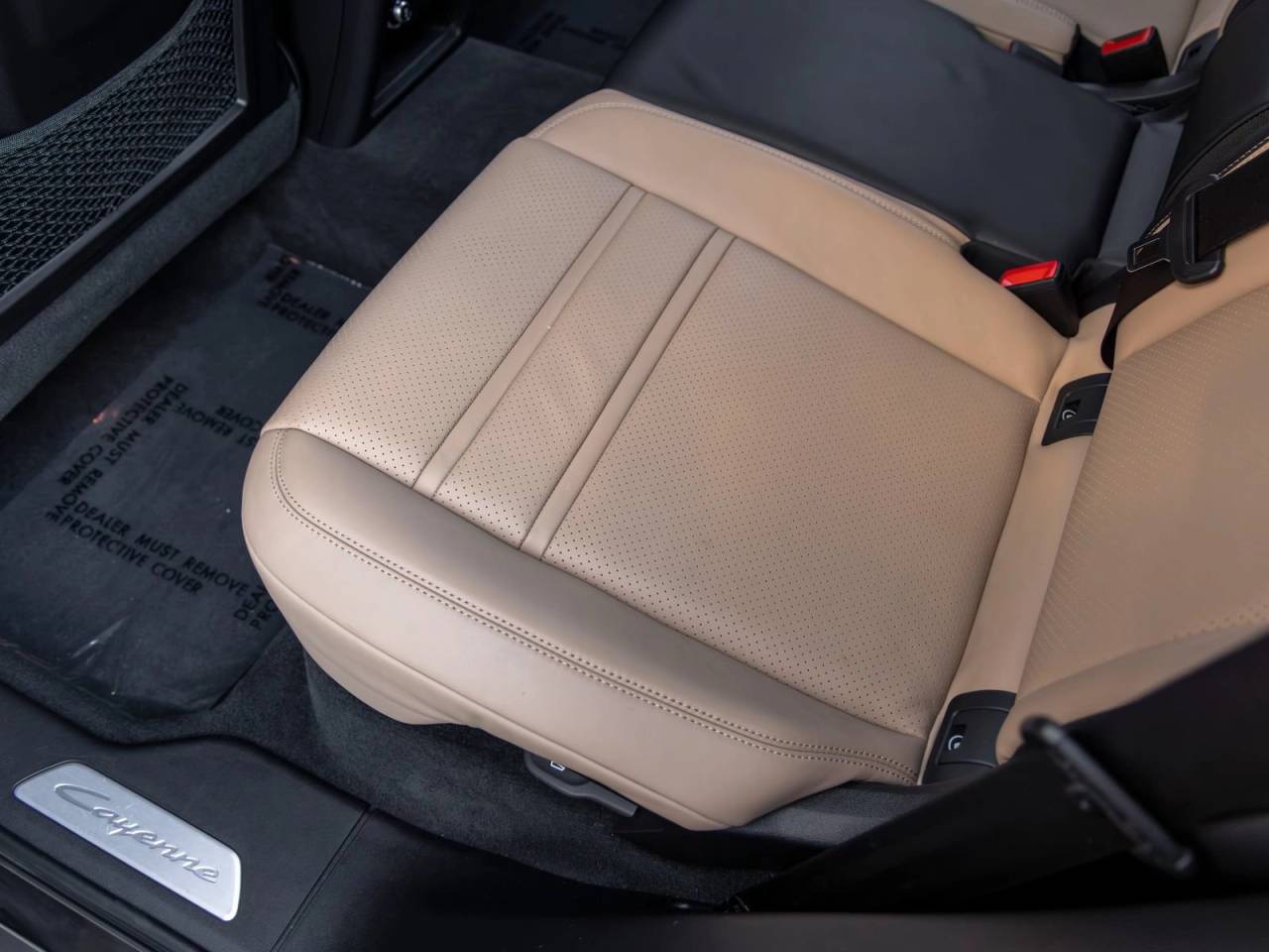 2024 Porsche Cayenne Base