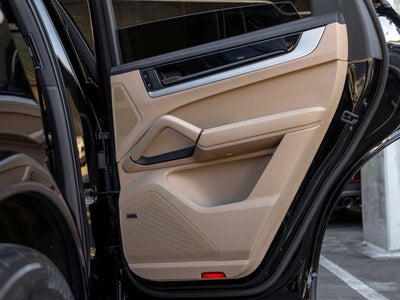 2024 Porsche Cayenne Base