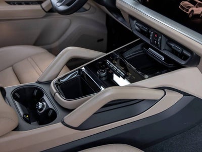 2024 Porsche Cayenne Base