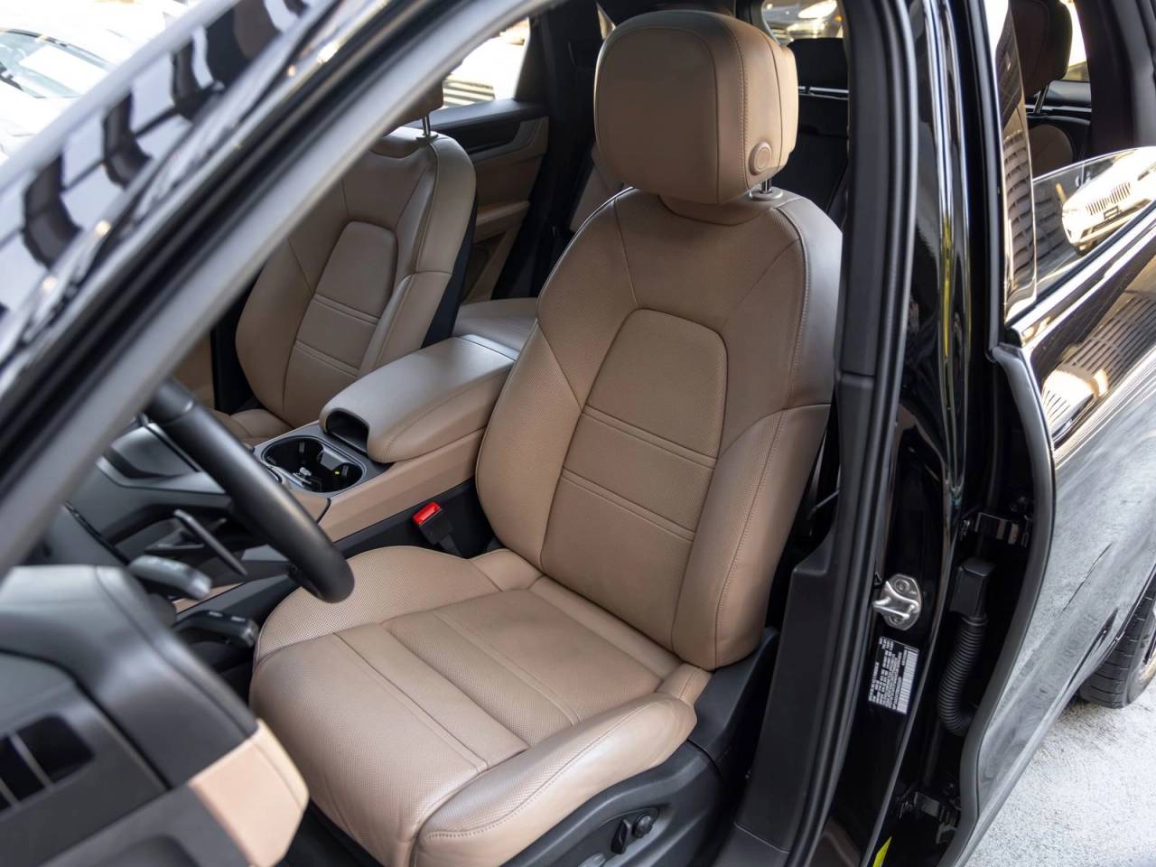 2024 Porsche Cayenne Base
