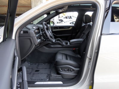 2025 Porsche Cayenne Cayenne