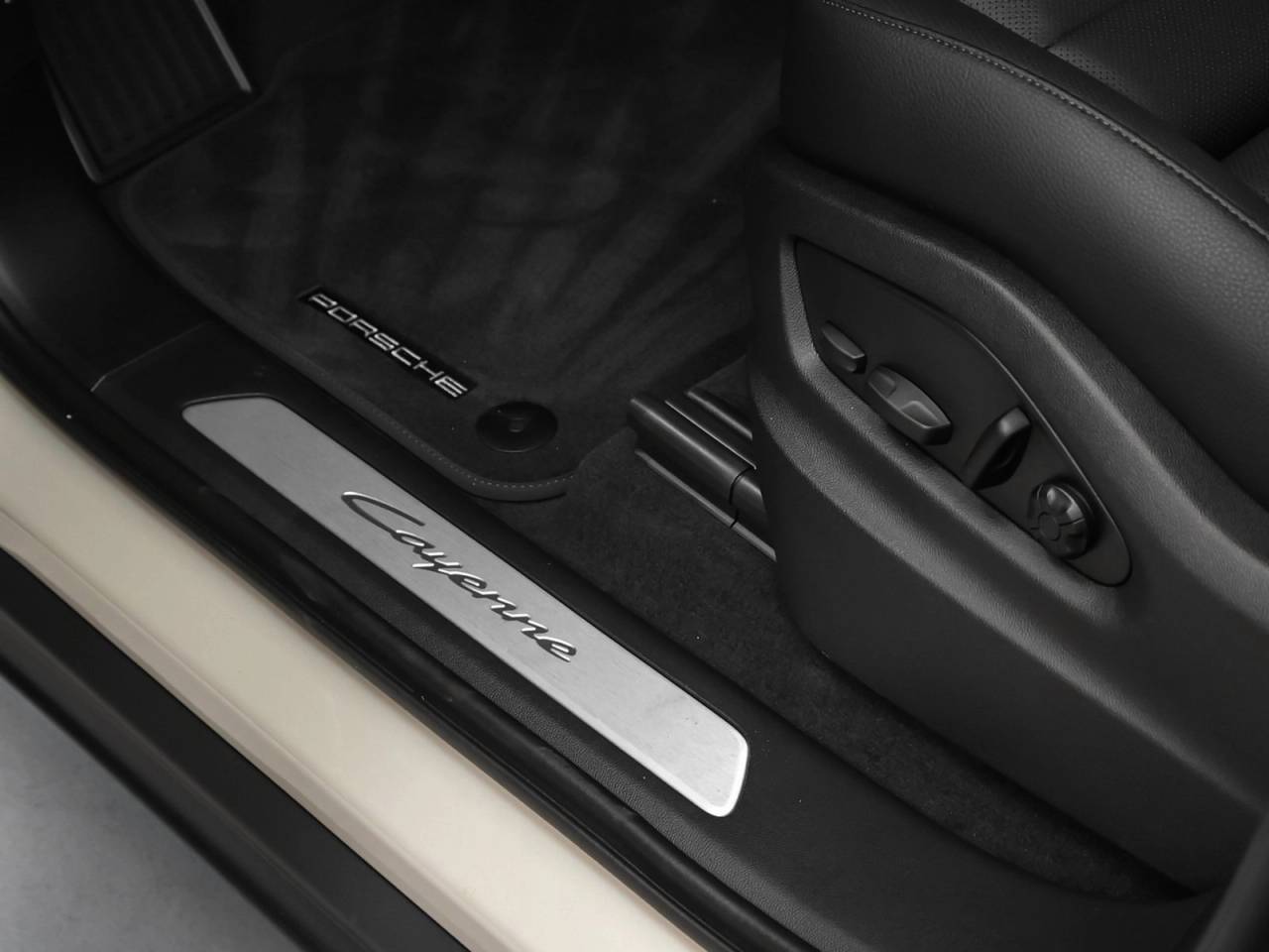 2025 Porsche Cayenne Cayenne
