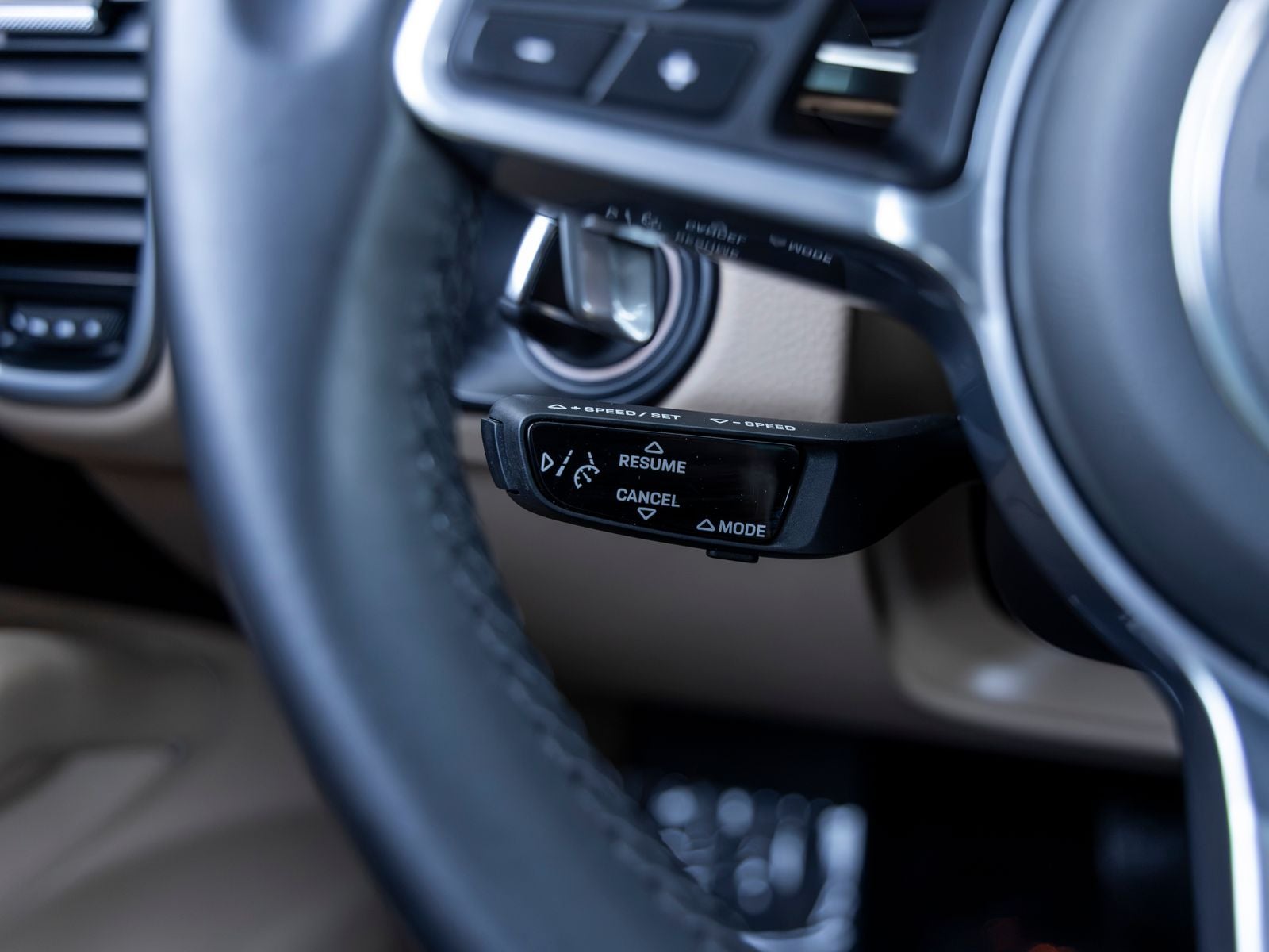 2023 Porsche Cayenne Cayenne (MY23)