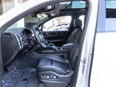 2021 Porsche Cayenne Base
