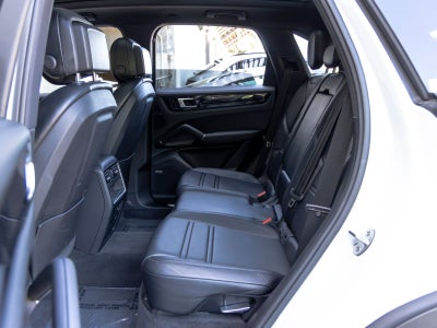 2021 Porsche Cayenne Base