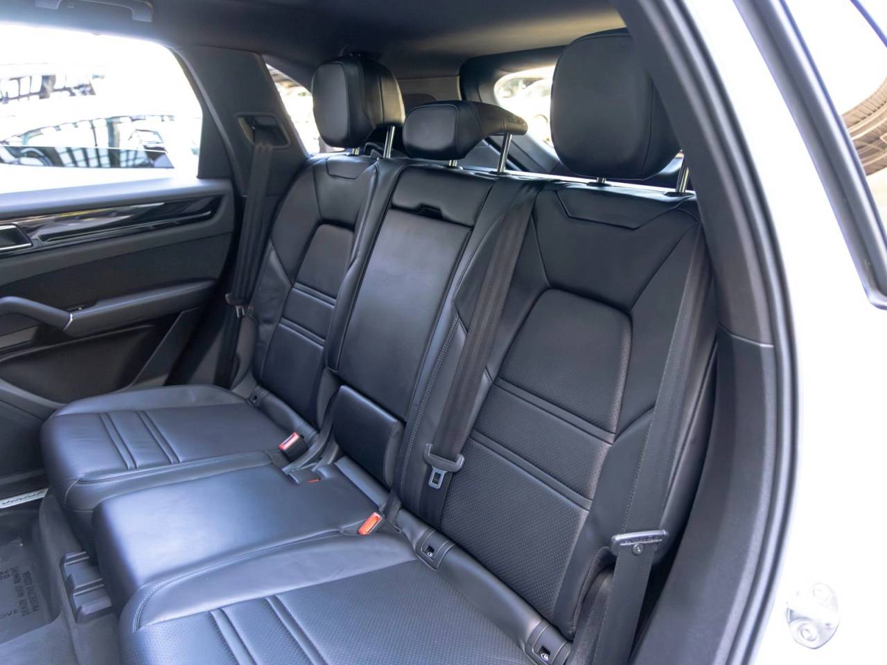 2021 Porsche Cayenne Base