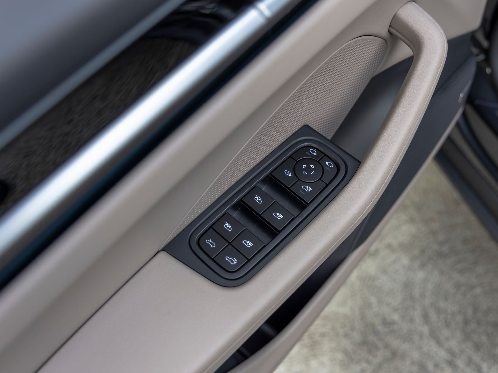 2026 Porsche Macan 4 Electric