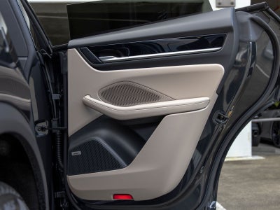 2026 Porsche Macan 4 Electric