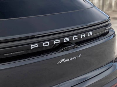 2026 Porsche Macan 4 Electric