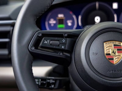 2026 Porsche Macan 4 Electric