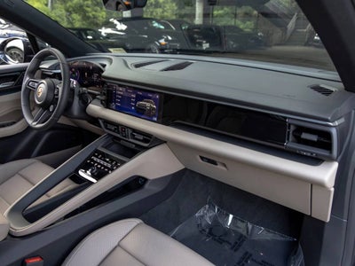2026 Porsche Macan 4 Electric