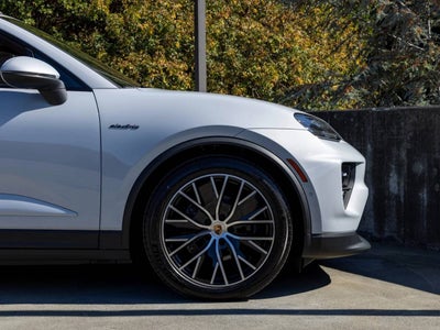 2024 Porsche Macan Macan 4 Electric