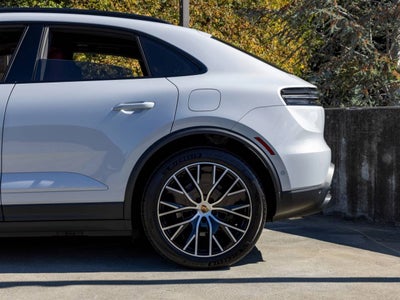 2024 Porsche Macan Macan 4 Electric