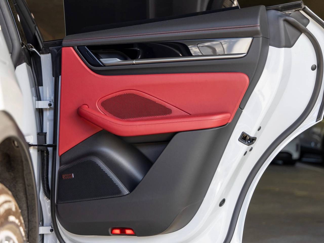 2024 Porsche Macan Macan 4 Electric