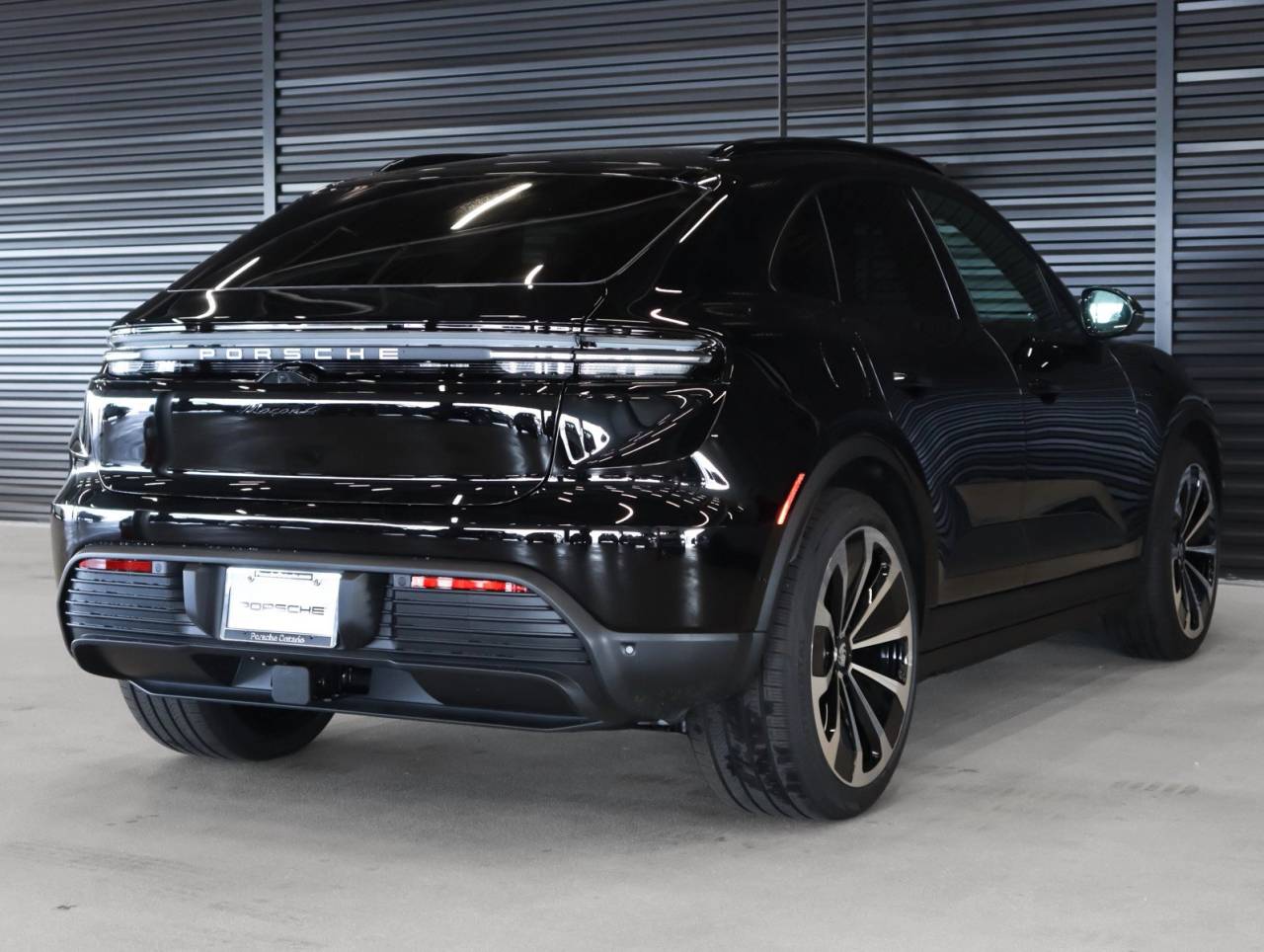 2026 Porsche Macan 4 Electric