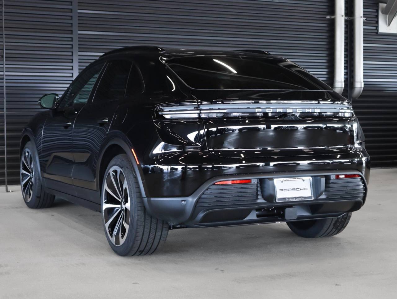 2026 Porsche Macan 4 Electric