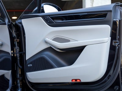 2026 Porsche Macan Macan 4 Electric