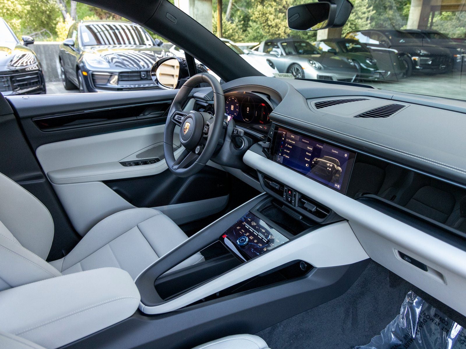 2026 Porsche Macan Macan 4 Electric