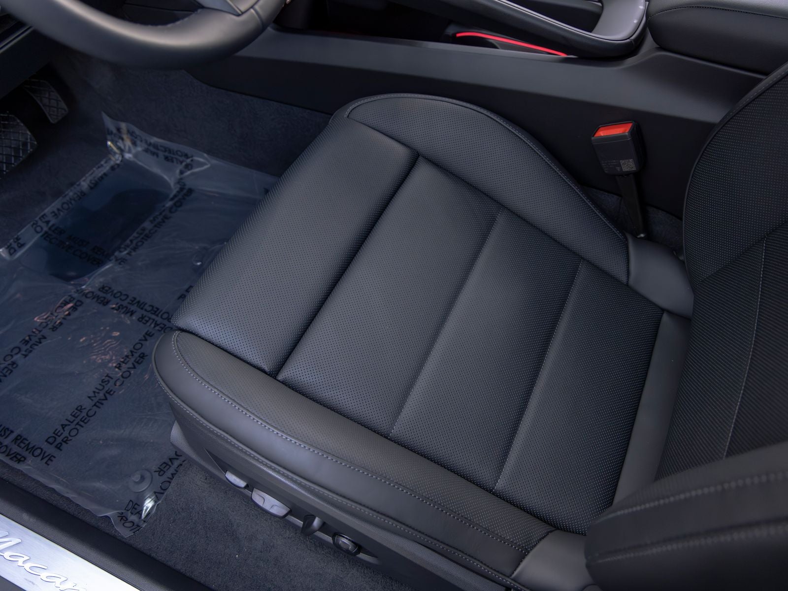2026 Porsche Macan 4 Electric