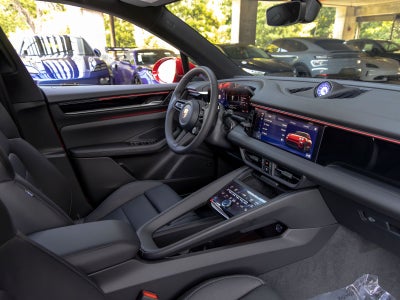 2026 Porsche Macan 4 Electric