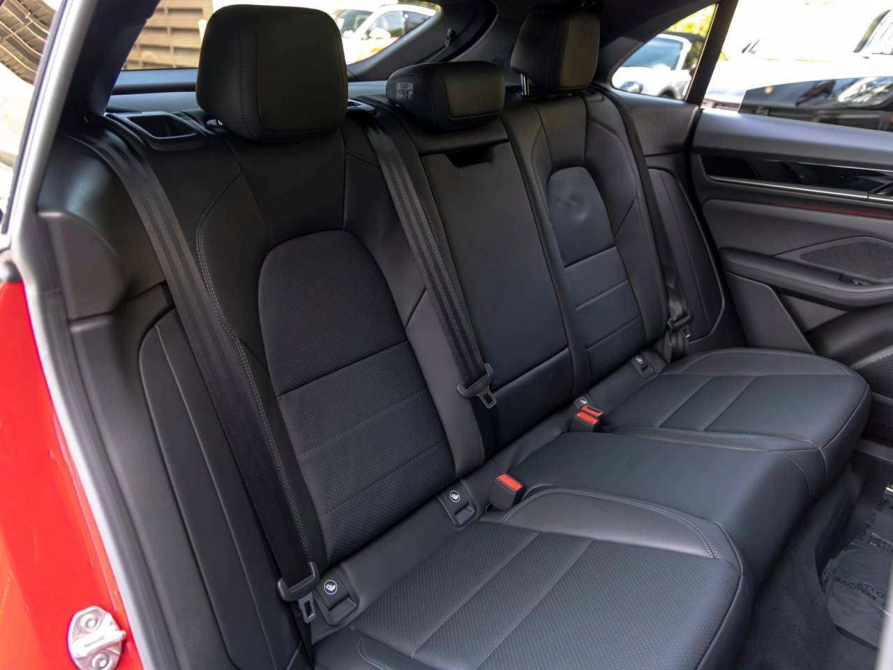 2026 Porsche Macan 4 Electric