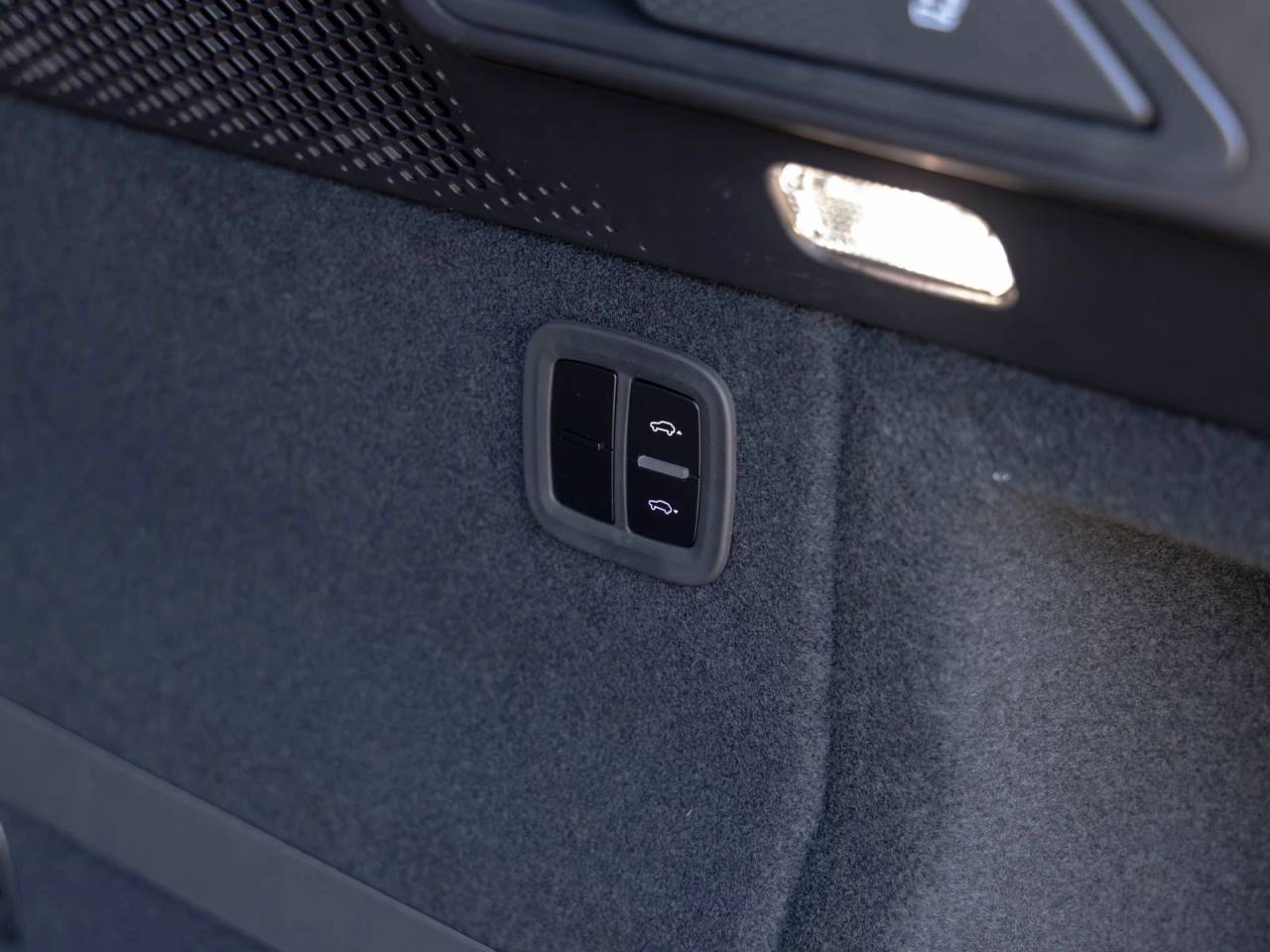 2026 Porsche Macan 4 Electric