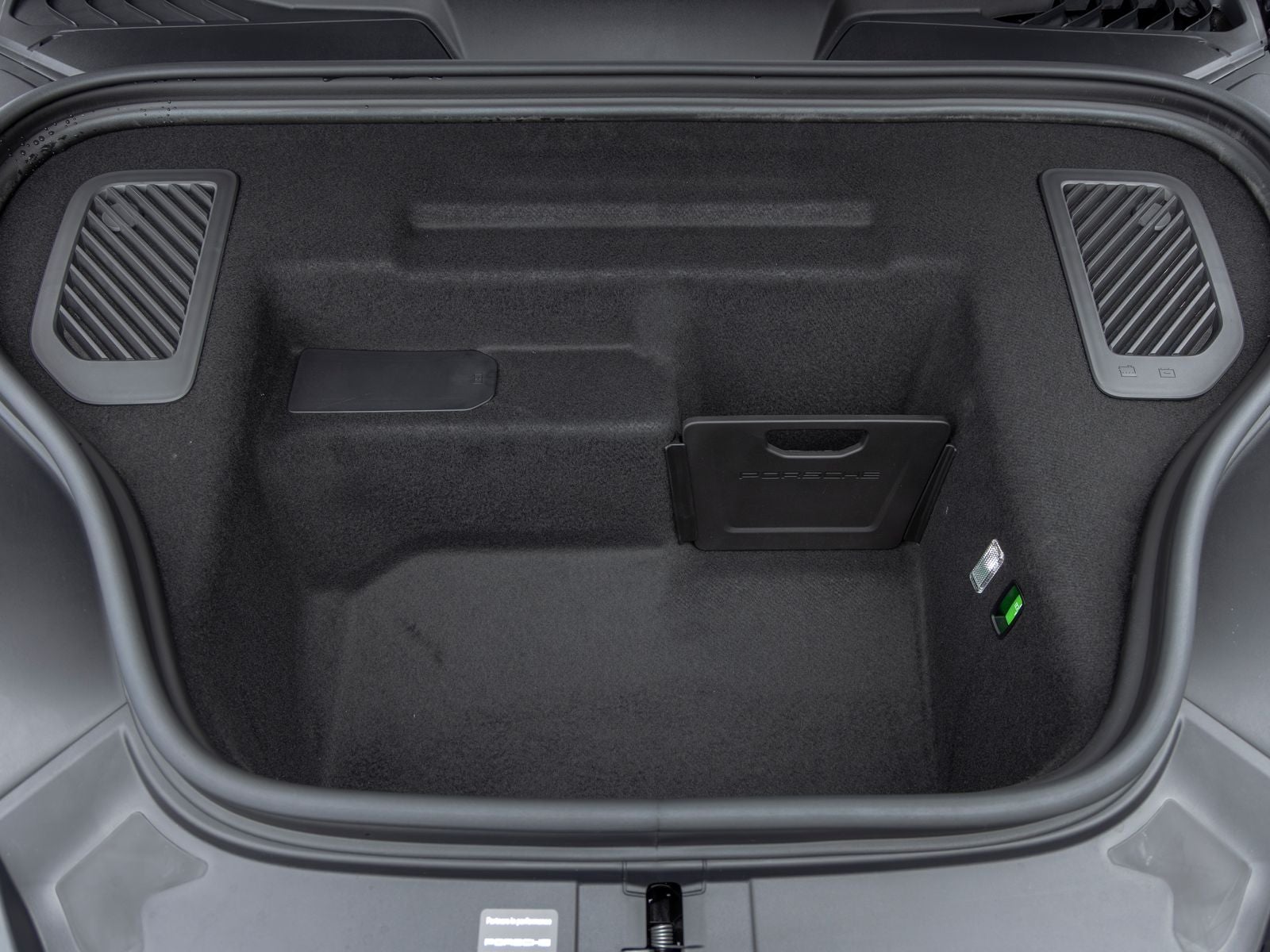 2026 Porsche Macan 4 Electric