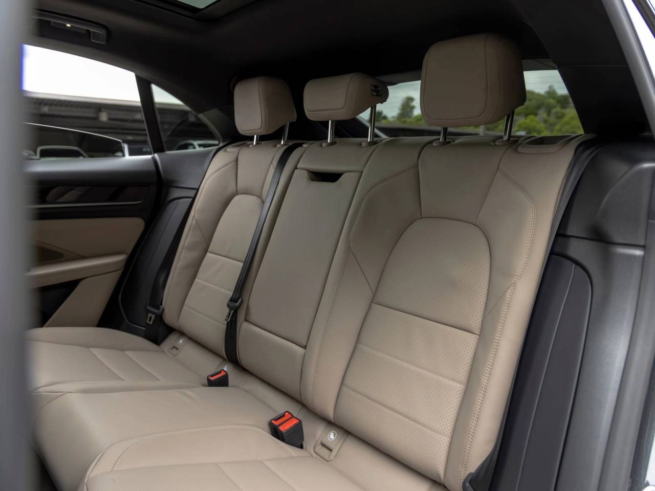 2026 Porsche Macan 4 Electric