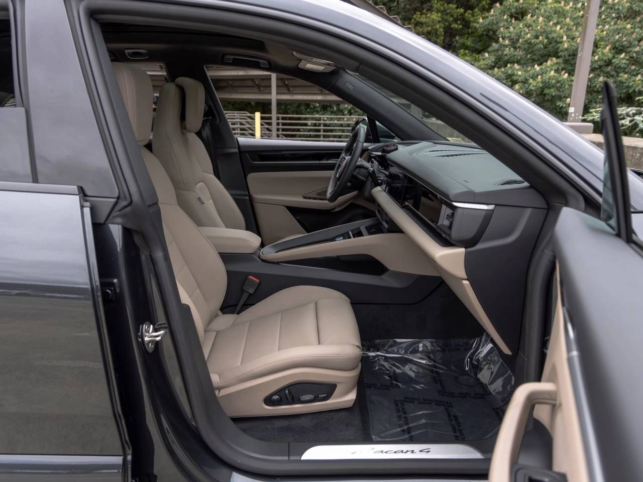 2026 Porsche Macan 4 Electric