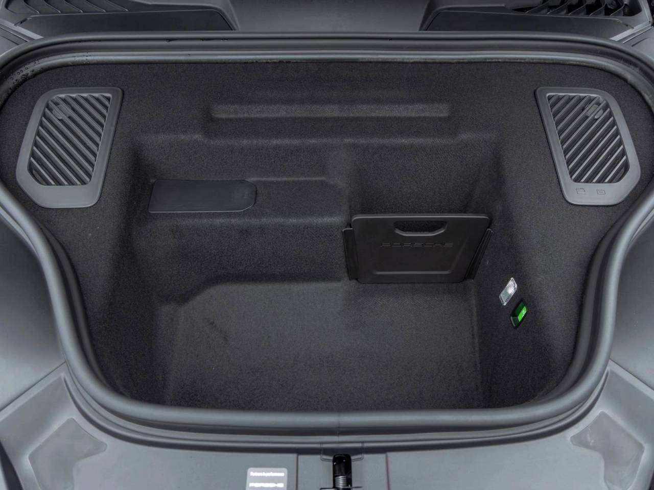 2026 Porsche Macan 4 Electric
