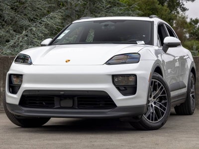 2026 Porsche Macan 4 Electric