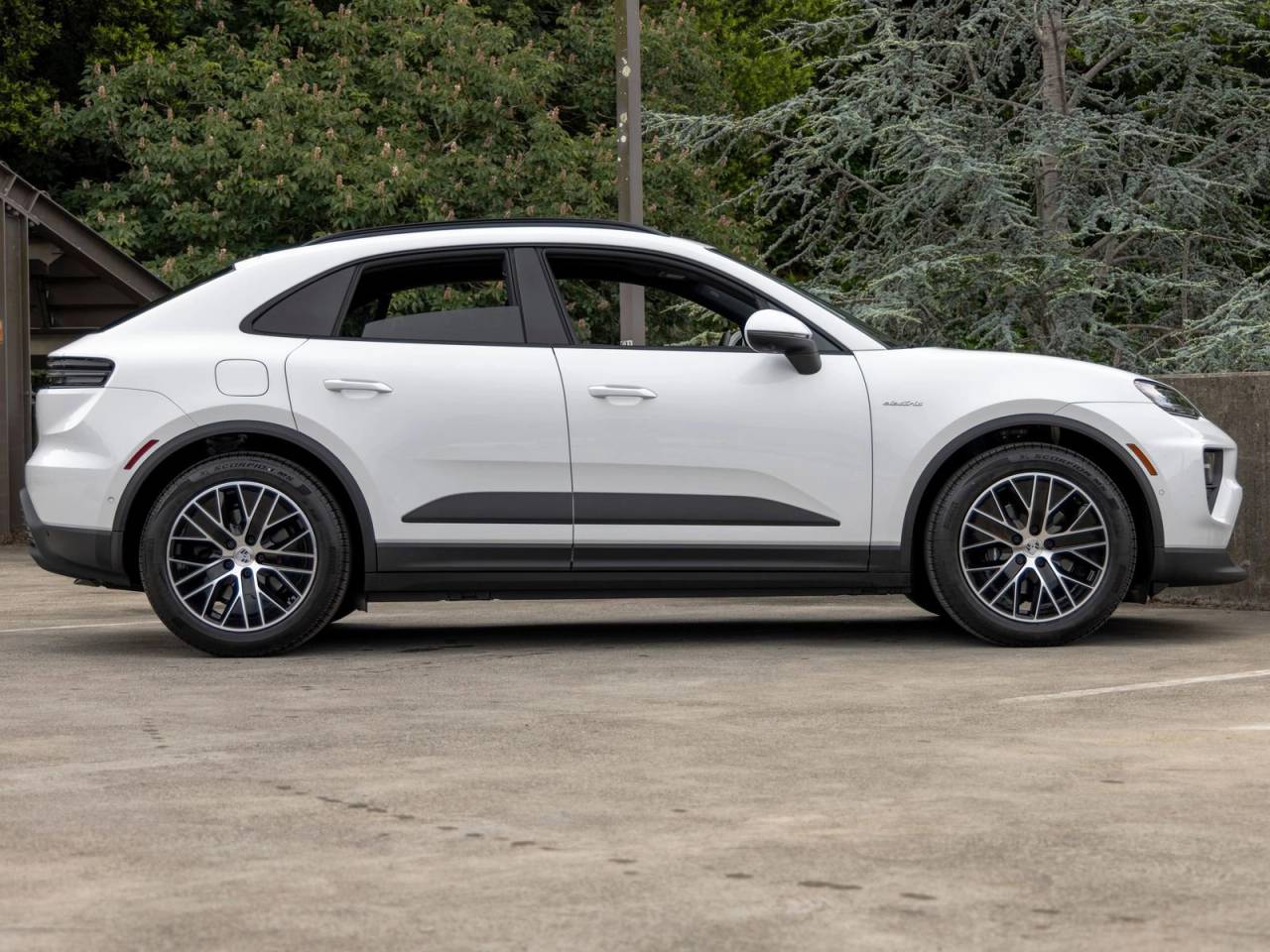 2026 Porsche Macan 4 Electric
