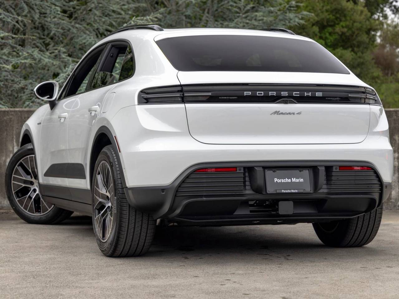 2026 Porsche Macan 4 Electric