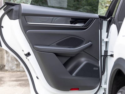 2026 Porsche Macan 4 Electric