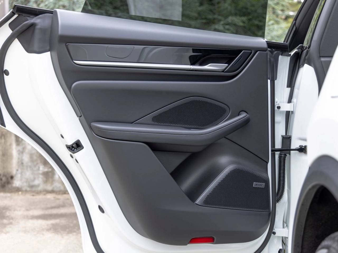 2026 Porsche Macan 4 Electric