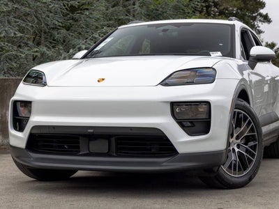 2026 Porsche Macan 4 Electric