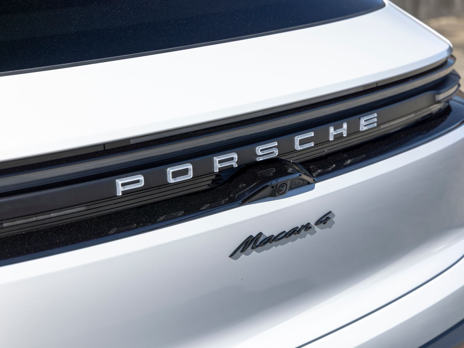 2025 Porsche Macan Electric 4