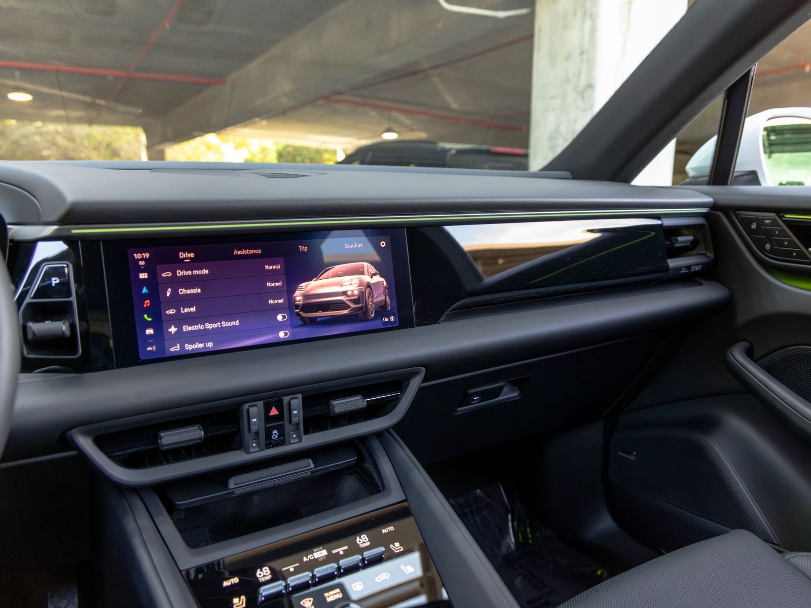 2025 Porsche Macan Electric 4