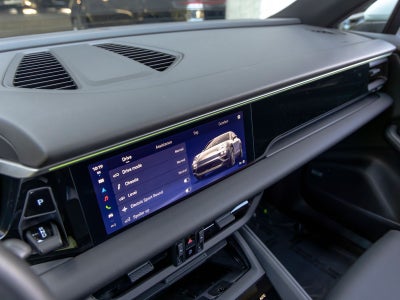 2025 Porsche Macan Electric 4