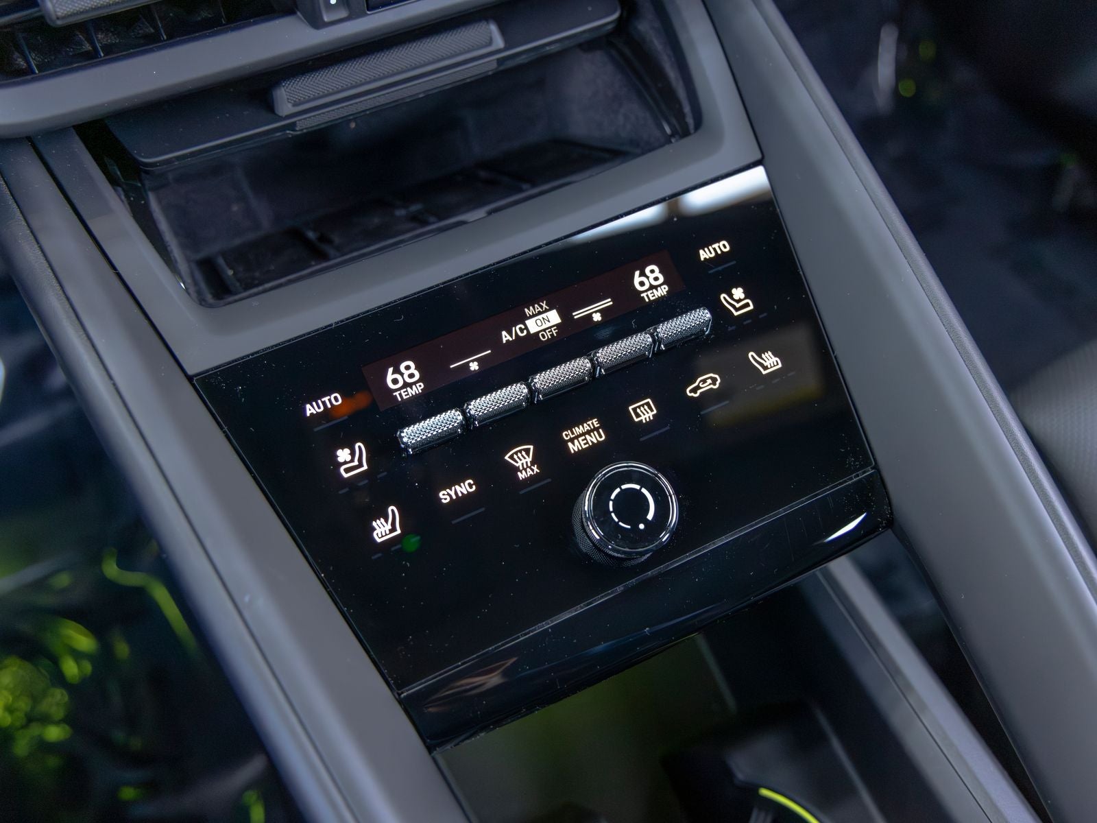 2025 Porsche Macan Electric 4