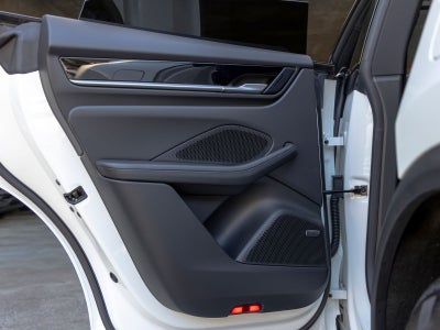 2025 Porsche Macan Electric 4