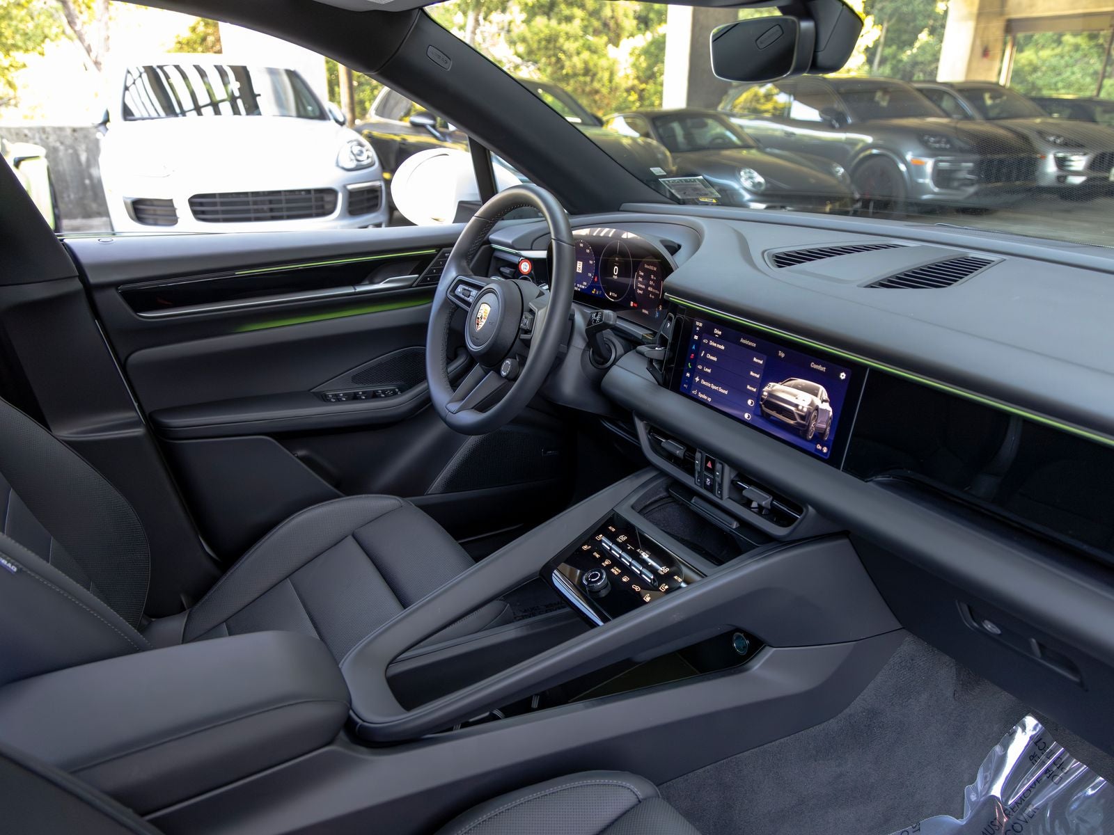 2025 Porsche Macan Electric 4