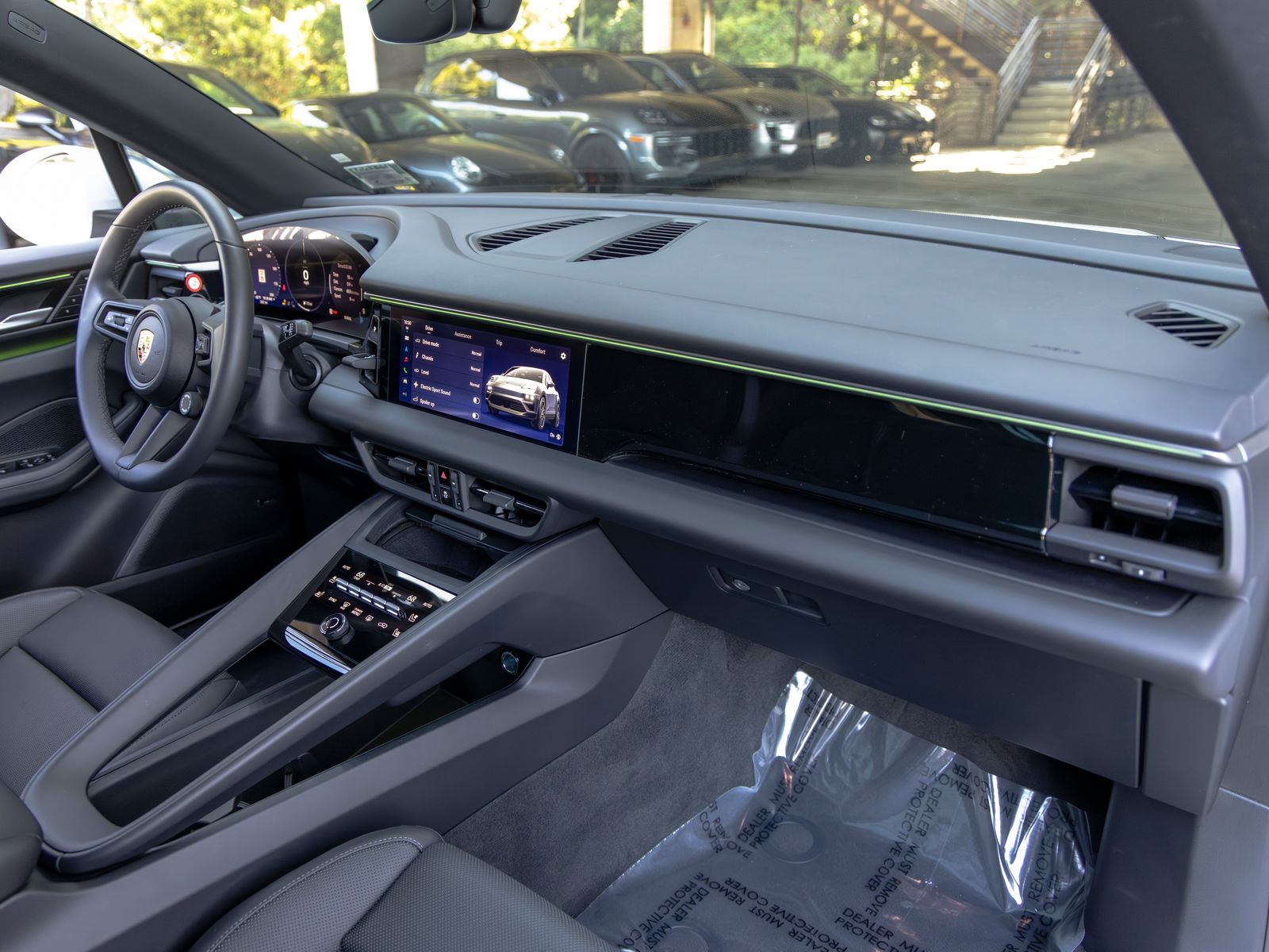 2025 Porsche Macan Electric 4