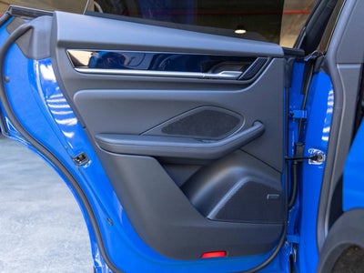2026 Porsche Macan 4 Electric
