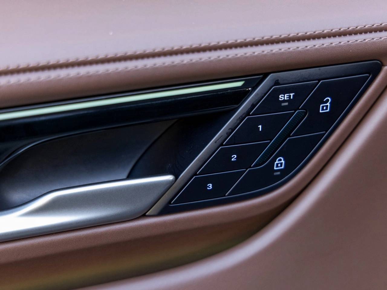 2025 Porsche Macan Macan 4 Electric