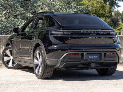 2026 Porsche Macan 4 Electric